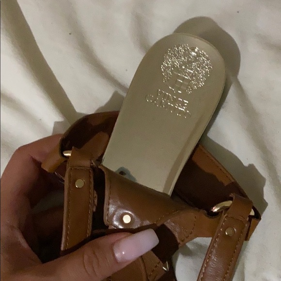 Flats - Picture 7 of 7